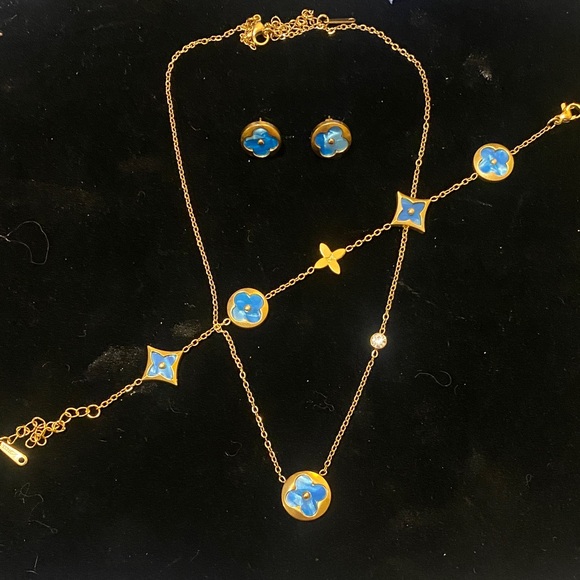 Gold and Blue Floral LV Jewelry Set